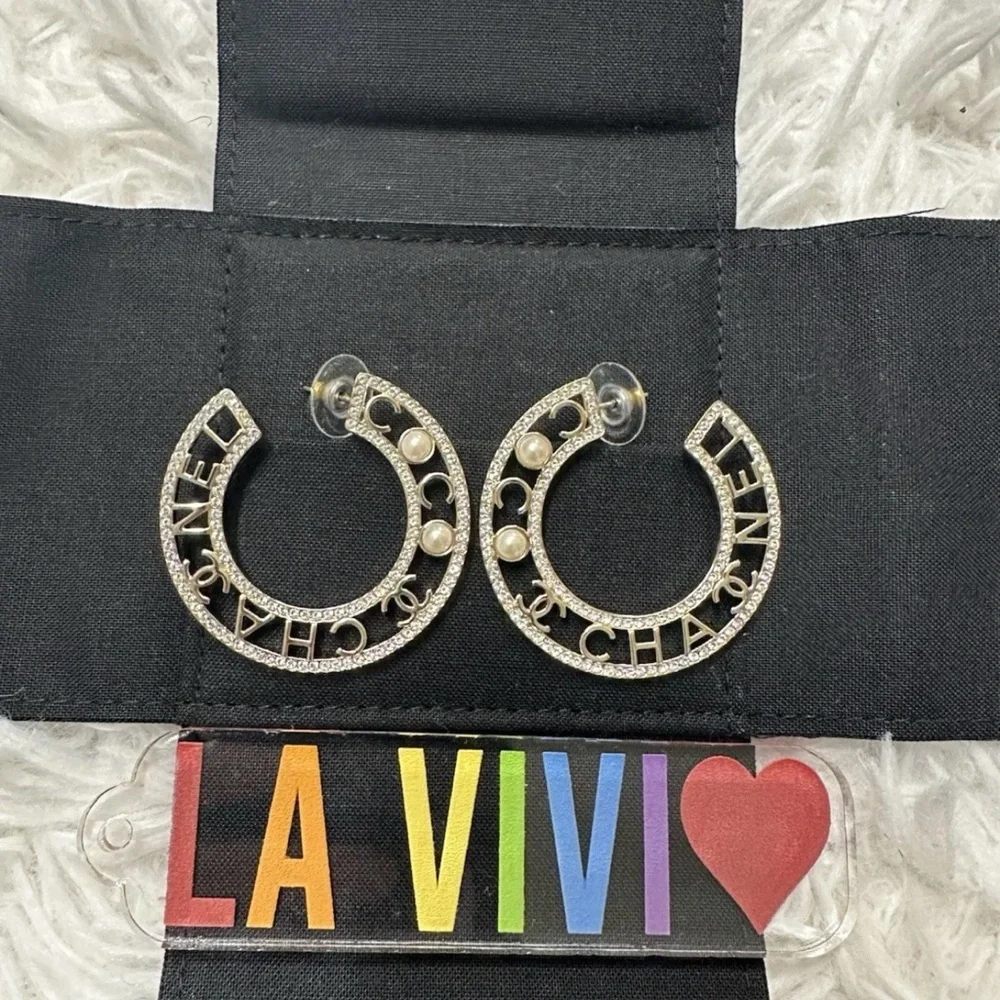 Chanel Gold pearly crystal Hoop Earrings - Picture 3 of 4